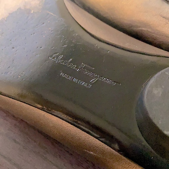 Salvatore Ferragamo Metallic Bow Tie Flat Size 6 - Picture 12 of 12